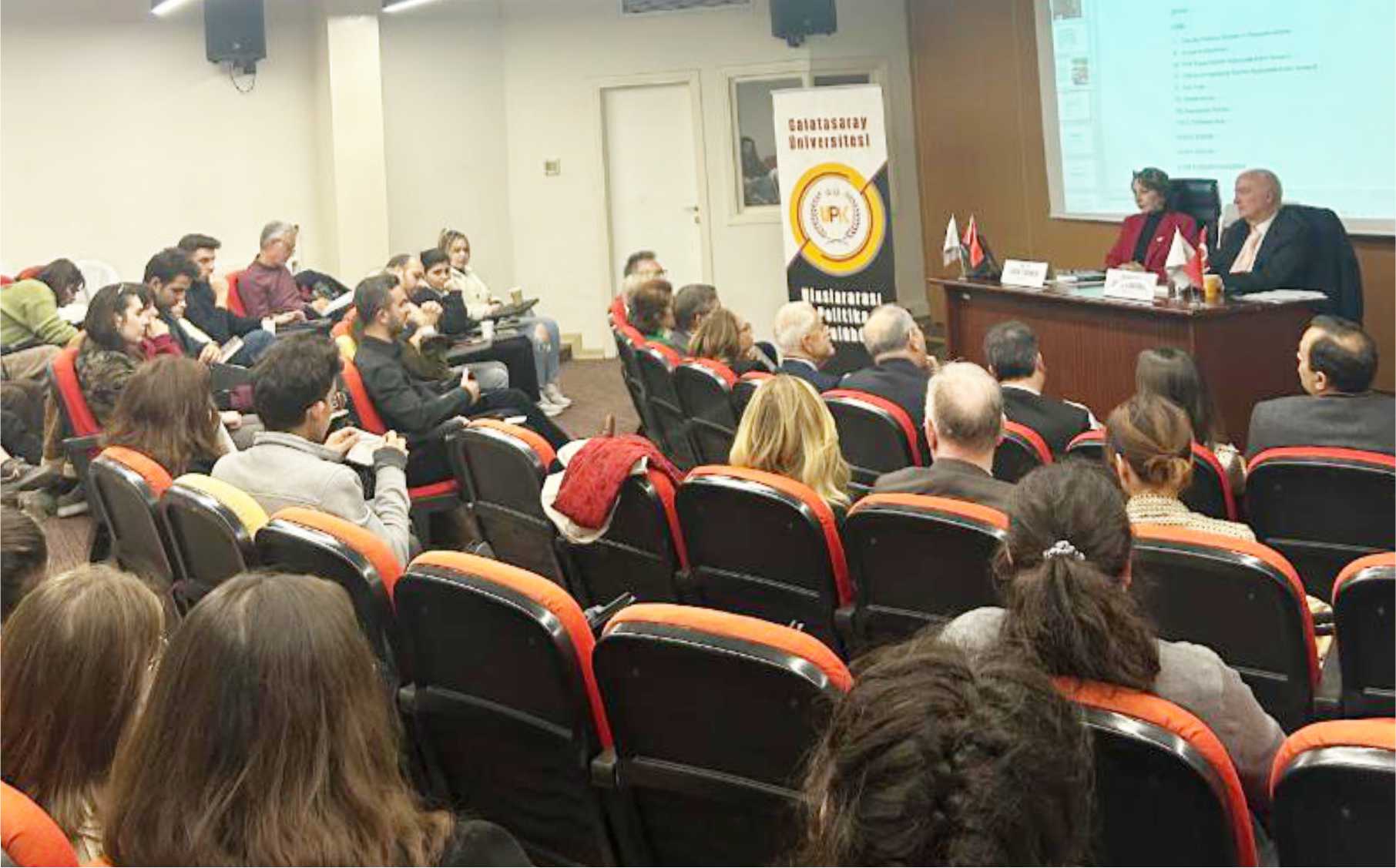 GSÜ-SAM kitap seminerlerinin beşincisi düzenlendi haber görseli