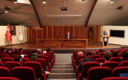 “Le califat dans le miroir de l'Occident: Massignon, Saint-Priest et les autres” ve “Question juive, problème arabe (1798-2001)” başlıklı konferanslar düzenlendi haber görseli