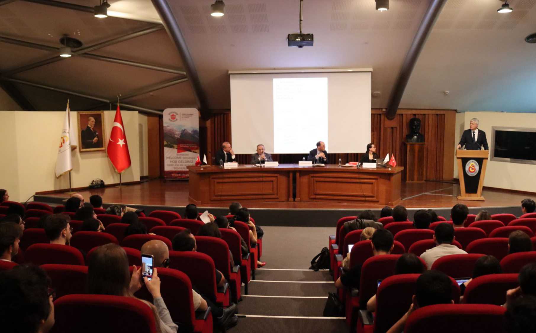 “Centenaire de la Réception du Code Civil et du Code des Obligations Suisses en Turquie” konferansı düzenlendi haber görseli