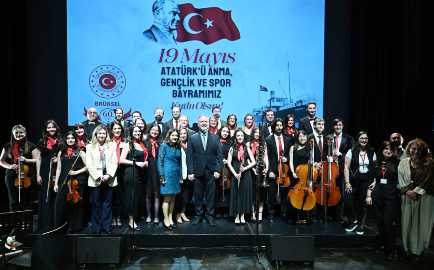 Galatasaray Üniversitesi Müzikal Topluluğu ve Oda Orkestrası, Brüksel Başkonsolosluğu’nun 60. kuruluş yılında 19 Mayıs coşkusunu yaşattı haber görseli