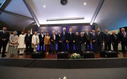 “Bir Sultan, Bir Darbe, Bir Anayasa” Sultan Abdülaziz Han’ı Anma Programı ve Paneli Üniversitemizde düzenlendi duyuru görseli