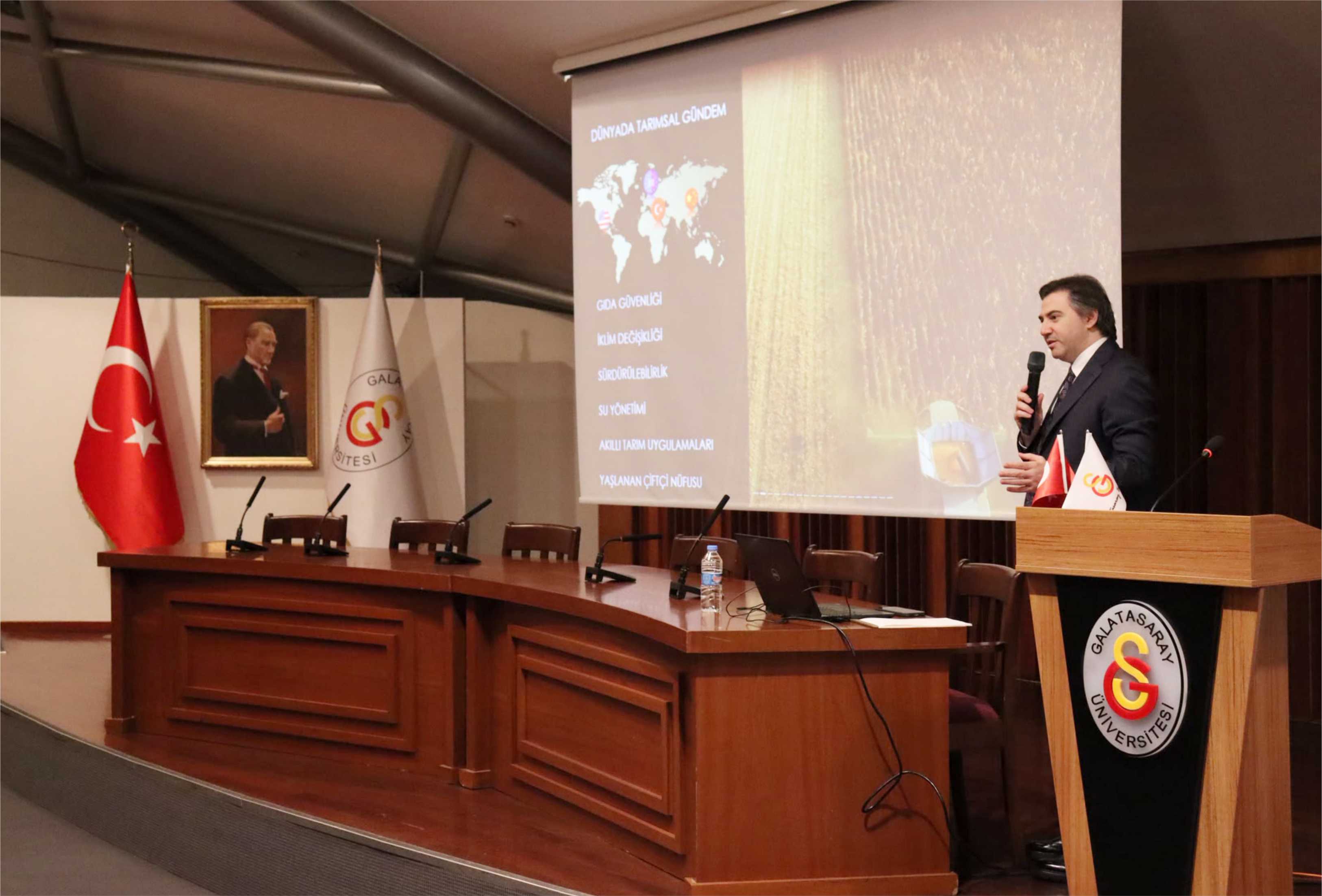 İktisadi ve İdari Bilimler Fakültesi açılış dersi düzenlendi  haber görseli