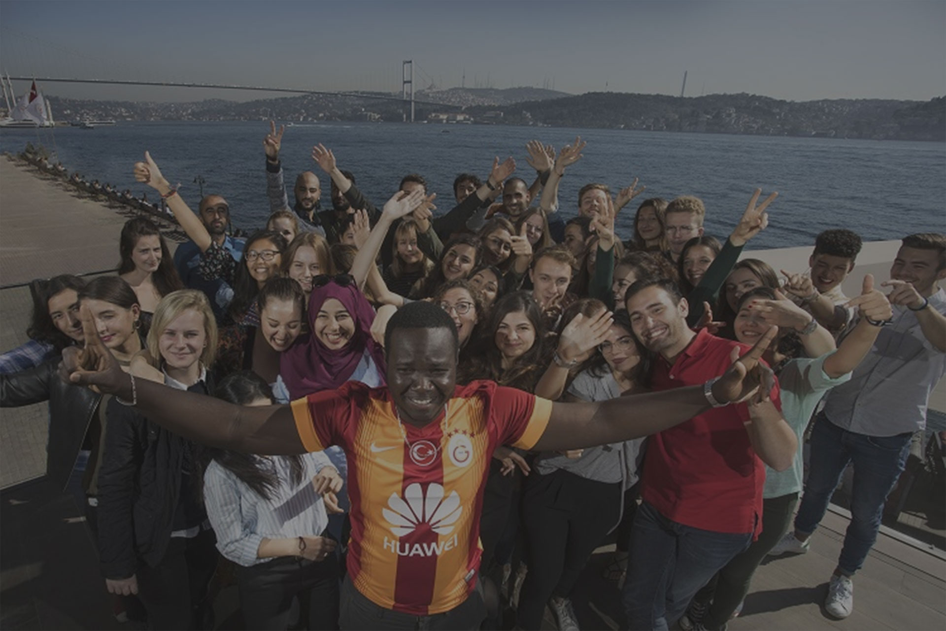  Uluslararası görseli